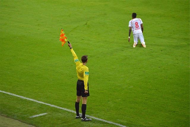 Le quatrième arbitre d'OM-Lille en Coupe de France au sifflet d'Auxerre-Marseille ce week-end - L'Équipe