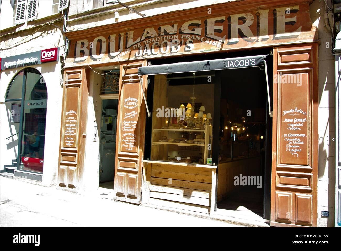 Aix-en-Provence : entre tradition et innovation⁣ dans la boulangerie