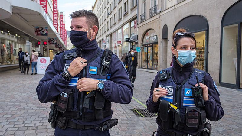 Les policiers tapent aux portefeuilles des petites mains présumées du trafic de drogue à Nantes - Ouest-France