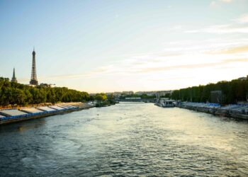 La Seine reçoit le titre de citoyenne d’honneur de Paris : un hommage exceptionnel ! La Seine reçoit le titre de citoyenne d’honneur de Paris : un hommage exceptionnel !