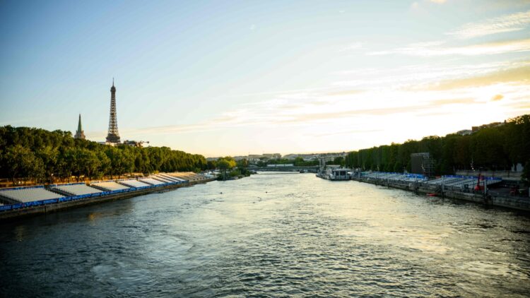 La Seine reçoit le titre de citoyenne d’honneur de Paris : un hommage exceptionnel !