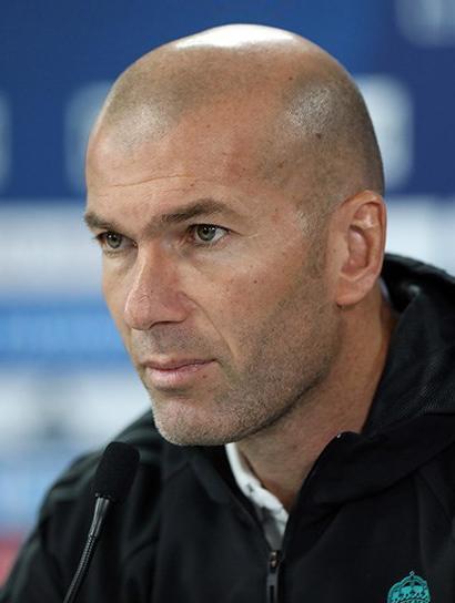 Zinédine Zidane : licône du football se tourne vers lentrepreneuriat