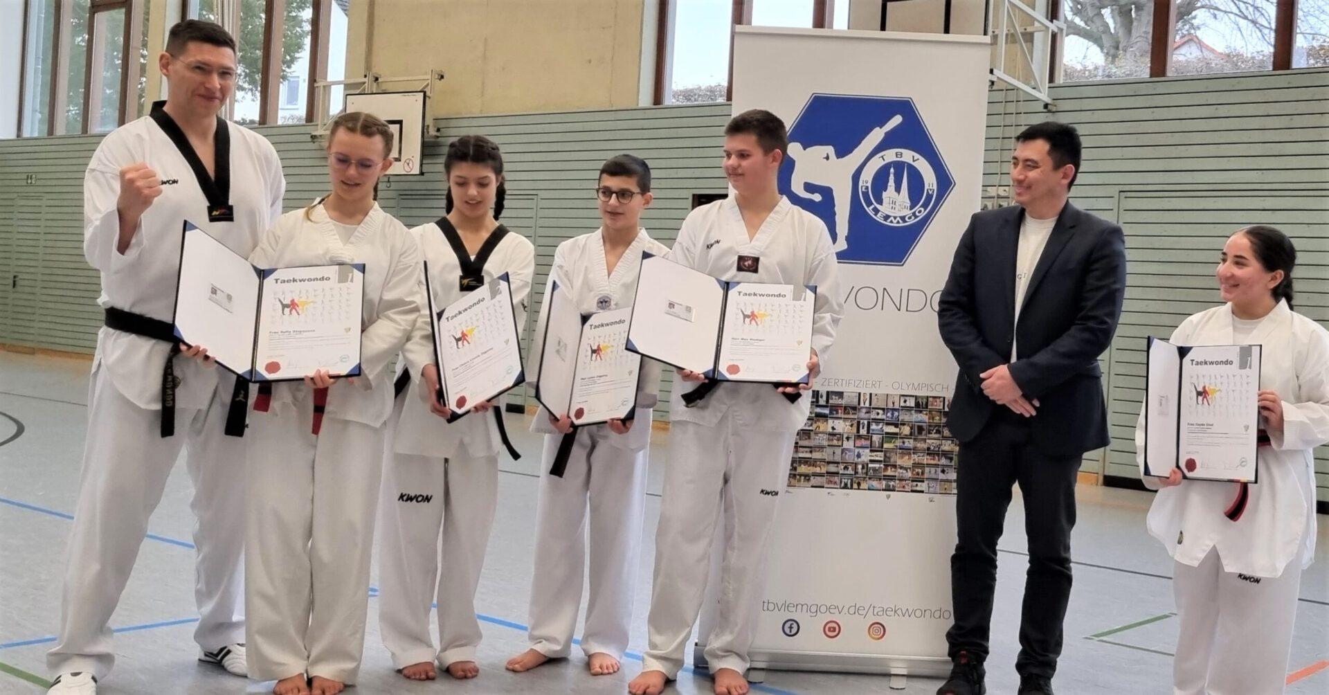 Engagement communautaire et promotion du taekwondo local