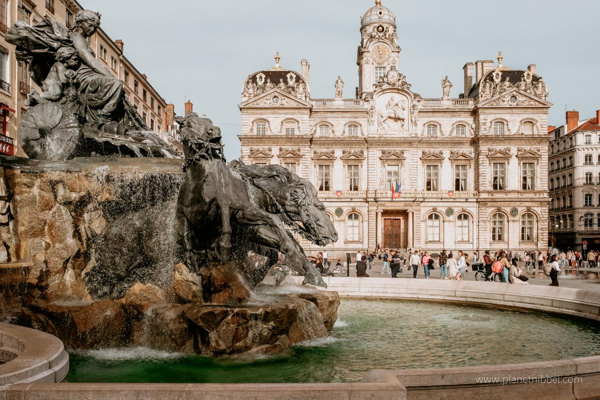 Lyon sous le regard de Miss France : un tour d'horizon des incontournables