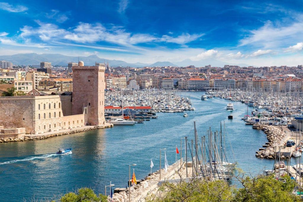 Marseille, plateforme d'échanges culturels et économiques ⁢entre ‌la France et l'Inde