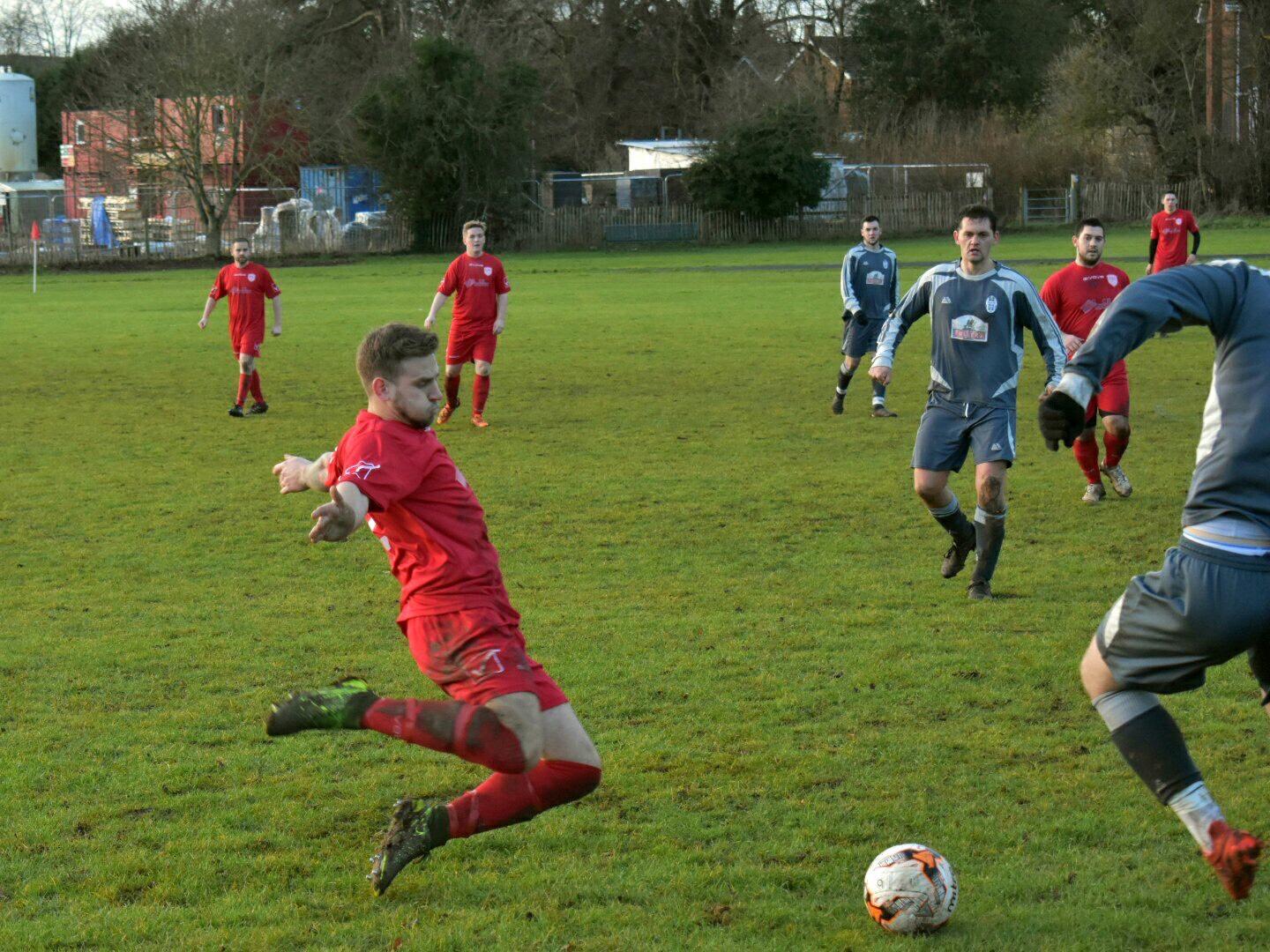 Développement du ⁤football ‍local : Les enjeux⁤ d'un⁤ tel ⁣événement pour Granville