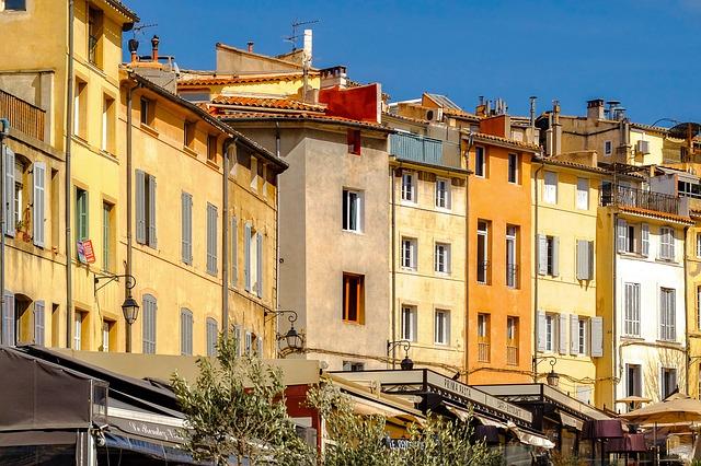 Les alternatives en extérieur : ⁣jardins‍ et parcs à découvrir ​malgré ‌le‍ temps