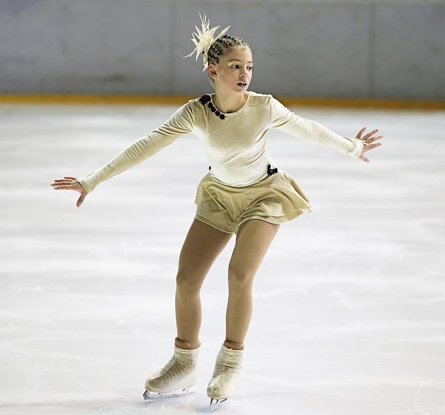 Patinage artistique | Laurence Fournier Beaudry patinera pour la France avec Guillaume Cizeron - La Presse