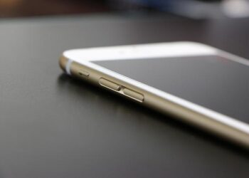 Tournoi des 6 Nations – XV de France : Gailleton forfait sur blessure, Auradou et Attissogbe appelés pour préparer l’Irlande – La République des Pyrénées