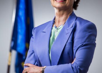 Claude-France Arnould, ancien ambassadeur et ancien directeur exécutif de l’Agence européenne de défense – 03/03 – BFM Business