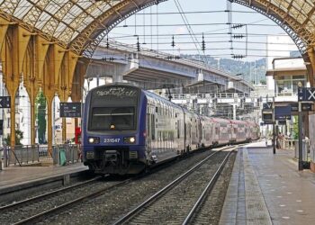 Industrie : SNCF, LVMH, Bouygues, les dix entreprises qui recrutent le plus en 2025 – ici – ici, le média de la vie locale