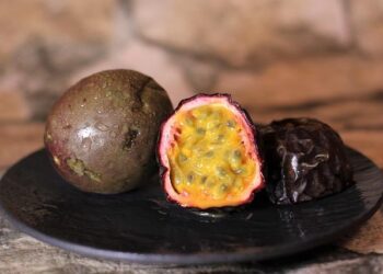 Kaky sort son EP Note – 2 ?? – Sony Music Entertainment France