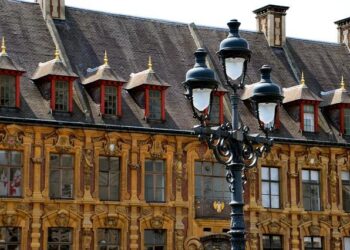 Risque de chutes : la voûte de la Grand-place une nouvelle fois fermée au public à Lille – France 3 Régions