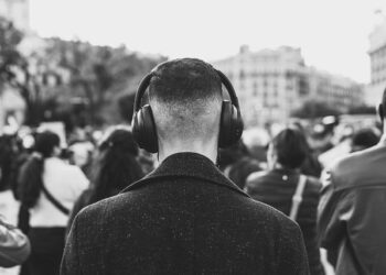 Manifestations du 8-Mars : des dizaines de milliers de personnes se sont rassemblées en France pour l’égalité femmes-hommes, 120 000 à Paris selon les organisatrices, 47 000 selon la préfecture – franceinfo