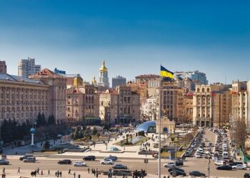Guerre en Ukraine : « Comment voulez-vous que les États-Unis de Donald Trump soient des alliés pour la France ? » interroge Clémentine Autain – Public Sénat Guerre en Ukraine : « Comment voulez-vous que les États-Unis de Donald Trump soient des alliés pour la France ? » interroge Clémentine Autain – Public Sénat