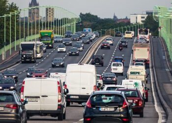 Il refuse de s’arrêter à un contrôle au sud de Nantes et percute deux femmes – Ouest-France