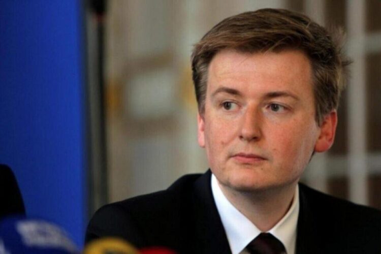 Le préfet de l’Hérault demande l’expulsion de l’influenceur algérien après sa vidéo sur Tik Tok – ici – ici, le média de la vie locale