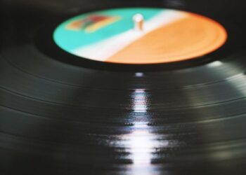 OXLADE DÉVOILE SON ALBUMOFA – OXLADE FROM AFRICA – Sony Music Entertainment France