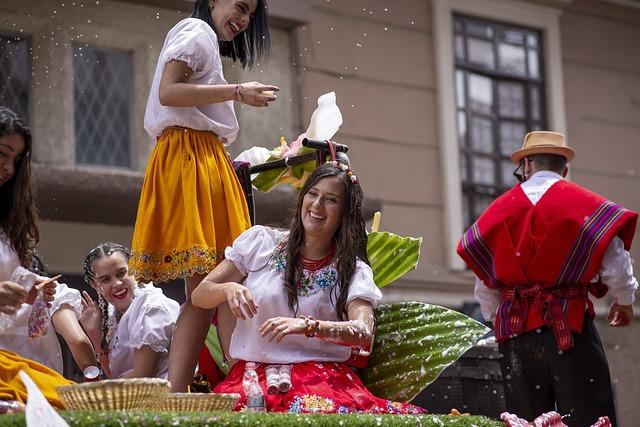 Dunkerque, Nice, Sélestat... la France au rythme des carnavals - franceinfo