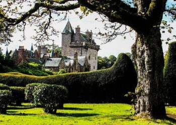 «On défend notre patrimoine»: au sud de Nantes, cette asso espère un sursis pour l’ancien presbytère – Ouest-France