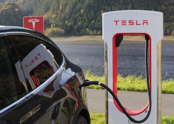 Lyon. Des appels à incendier des Tesla mettent en alerte les autorités, la justice saisie – actu.fr