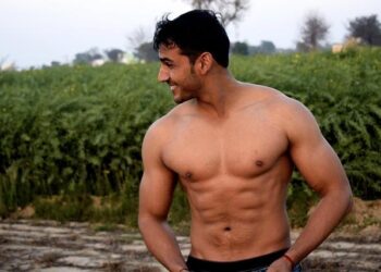 Six nations 2025 : Le « panache » et le « mérite » français reconnus par la presse britannique, un arbitrage qui fait parler… La revue de presse après France-Ecosse – franceinfo