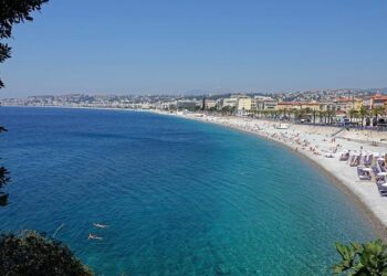 À la recherche d’un coin de paradis ? Cette plage de Provence-Alpes-Côte d’Azur est l’une des plus belles de tout le pays, selon GEO – Nice-Presse