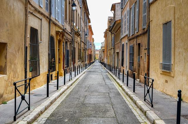 Vols en série dans des magasins de l’Ouest de la France : trois suspects interpellés près de Nantes – Ouest-France