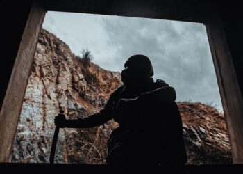 Bilouki dévoile son EPODB MENTALITÉ – Sony Music Entertainment France