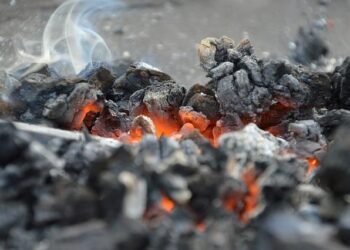 «Les secours ont été pris à partie par les personnes présentes dans le camp» : à Nantes, l’un des plus gros bidonvilles de France touché par un incendie – Le Figaro «Les secours ont été pris à partie par les personnes présentes dans le camp» : à Nantes, l’un des plus gros bidonvilles de France touché par un incendie – Le Figaro