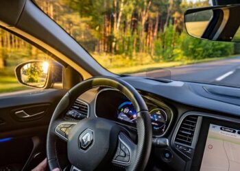 Renault accélère la réorganisation de ses usines de production de véhicules utilitaires en France – Investir Renault accélère la réorganisation de ses usines de production de véhicules utilitaires en France – Investir