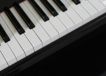 Ebony victime de racisme lors d’un concert de. la Star Ac à Lille – 20 Minutes