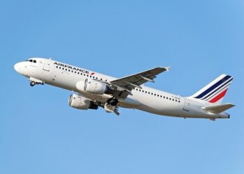 Air France : atterrissage d’urgence avec un pneu éclaté, demi-tour à cause d’un téléphone perdu – Air-Journal