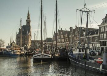 François Hollande en dédicace à la Fnac de Nantes ce lundi – Ouest-France