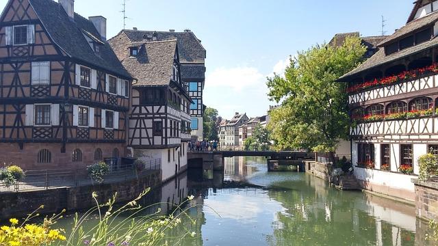 Visite guidée : découvrir lévolution de La Petite France rénovée