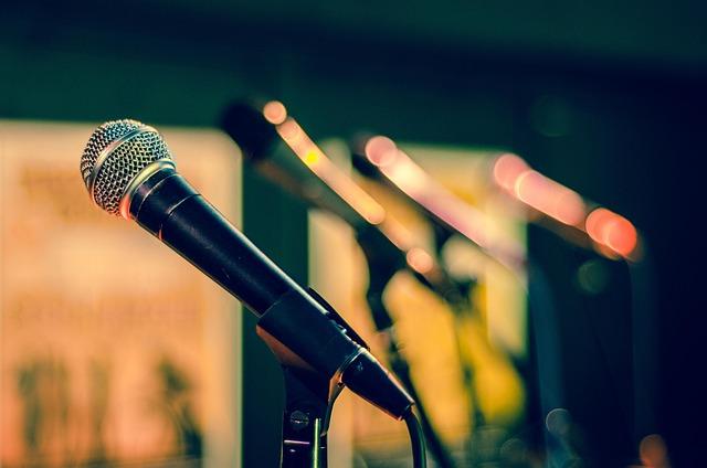 Les discours‌ politiques français face ⁢aux enjeux⁤ contemporains algériens