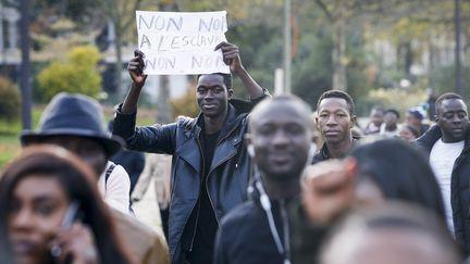 La réaction de la communauté : entre indignation et désespoir