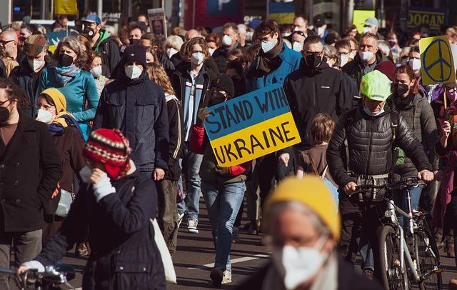 Témoignages des habitants⁤ : une solidarité face à‍ la menace