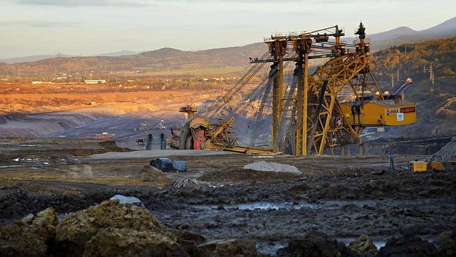 Les Enjeux Environnementaux de lExtraction Minière en France