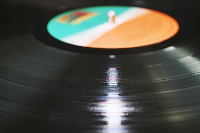 Impact et réception de lalbum sur la scène musicale internationale