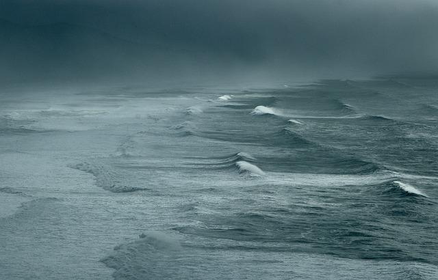 Conseils pratiques pour se préparer à la tempête