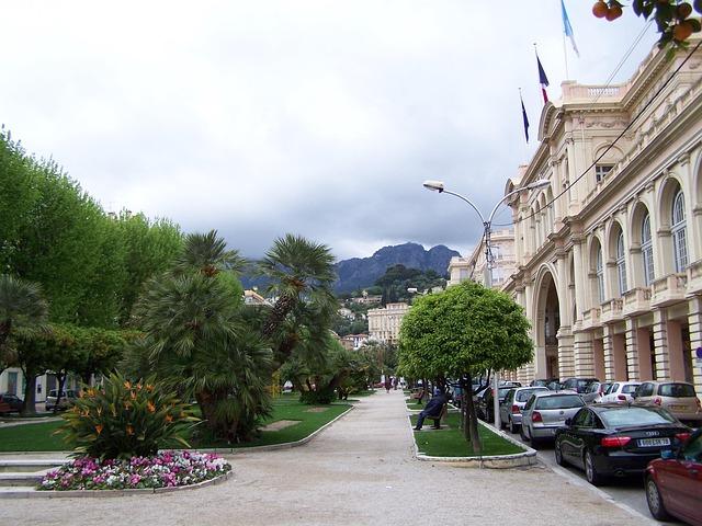 Lavenir des Alpes-Maritimes face aux risques sismiques : stratégies de résilience et dadaptation