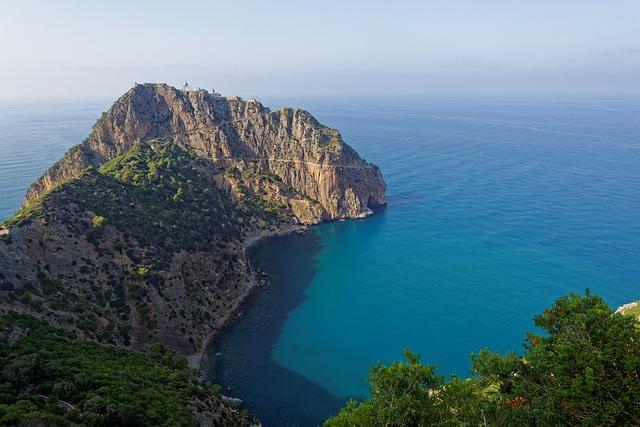 Tensions croissantes entre lAlgérie et la France : un contexte géopolitique compliqué