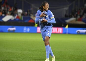 Equipe de France : Wendie Renard, blessée, quitte le rassemblement des Bleues avant le match contre la Norvège – France Info