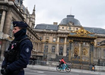 Arrestation d&rsquo;un agent consulaire algérien en France : Alger exprime « sa vive protestation » – RTL.fr
