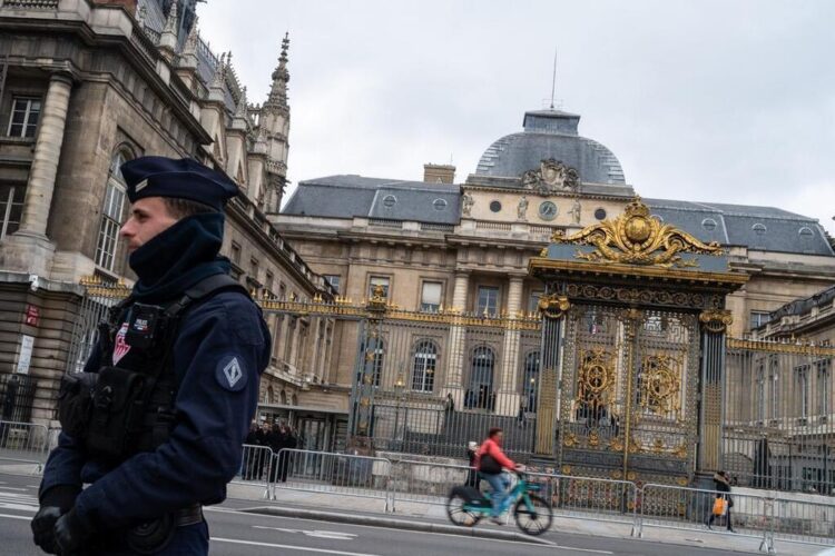 Arrestation d’un agent consulaire algérien en France : Alger exprime « sa vive protestation » – RTL.fr Arrestation d’un agent consulaire algérien en France : Alger exprime « sa vive protestation » – RTL.fr