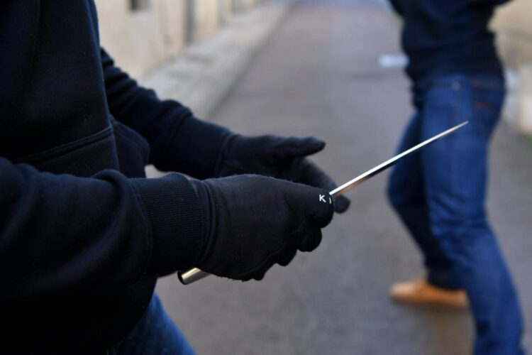 « Quelqu’un va mourir » : deux personnes blessées par des coups de couteau dans la nuit, à Nantes – Ouest-France