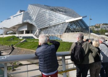 Professeur pris à partie à l&rsquo;université Lyon 2 : l&rsquo;enseignant, qui a porté plainte, doit reprendre les cours – France 3 Régions
