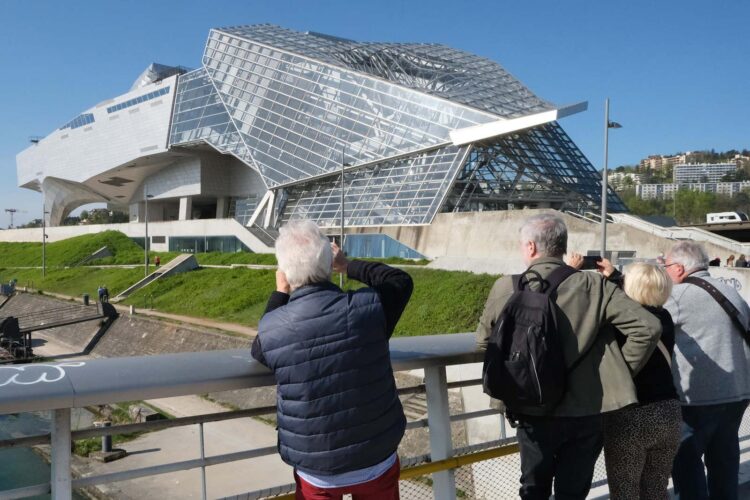 Professeur pris à partie à l’université Lyon 2 : l’enseignant, qui a porté plainte, doit reprendre les cours – France 3 Régions