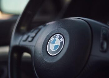 Tragédie à Bordeaux : Un homme de 39 ans perd la vie six jours après une violente altercation devant une boîte de nuit